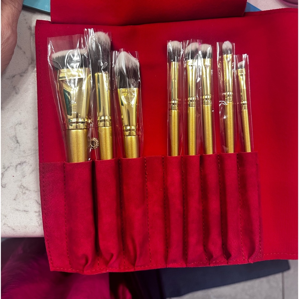 Luxie Glitter and Gold Makeup Brush Set of 8